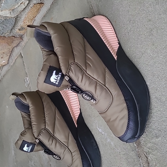 Sorel out n about puffy boots - Picture 8 of 14